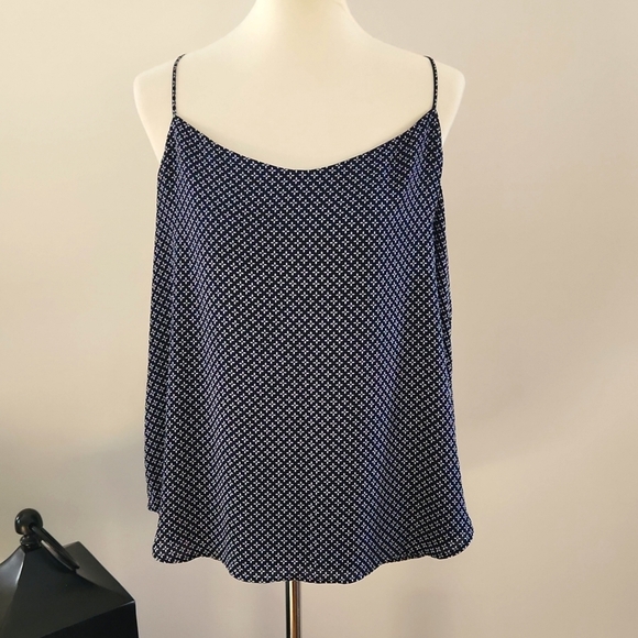 LOFT Tops - NWOT Loft Blouse